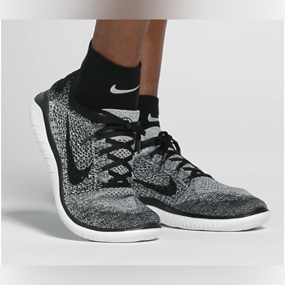 Nike Free RN Flyknit 2018 Sneakers Oreo White Black 942838-101 Mens Size - Picture 3 of 11